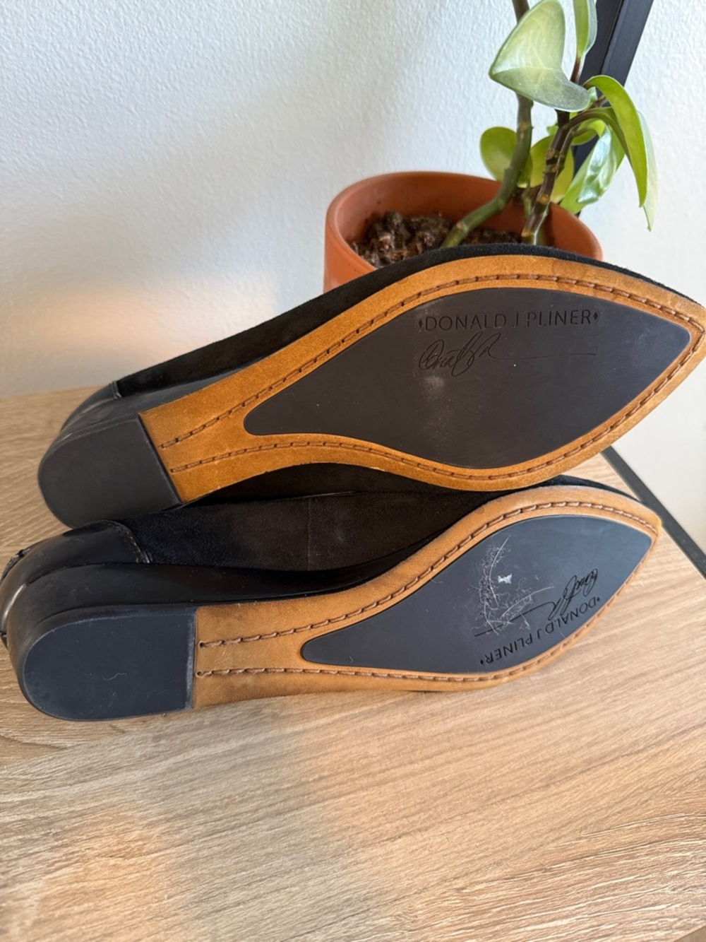 Donald J Pliner Nila Black Patent Suede Leather Wedge, 9 - Picture 7 of 10